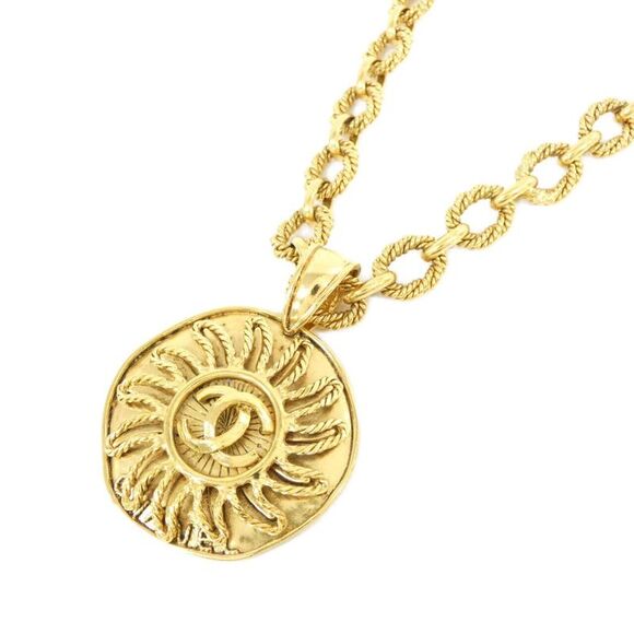 Chanel Necklace - Picture 1 of 5